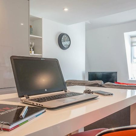 Apartament Pure B - Exceptional Views Of Tamar & Royal William Yard With Free Parking & Wifi Plymouth Zewnętrze zdjęcie