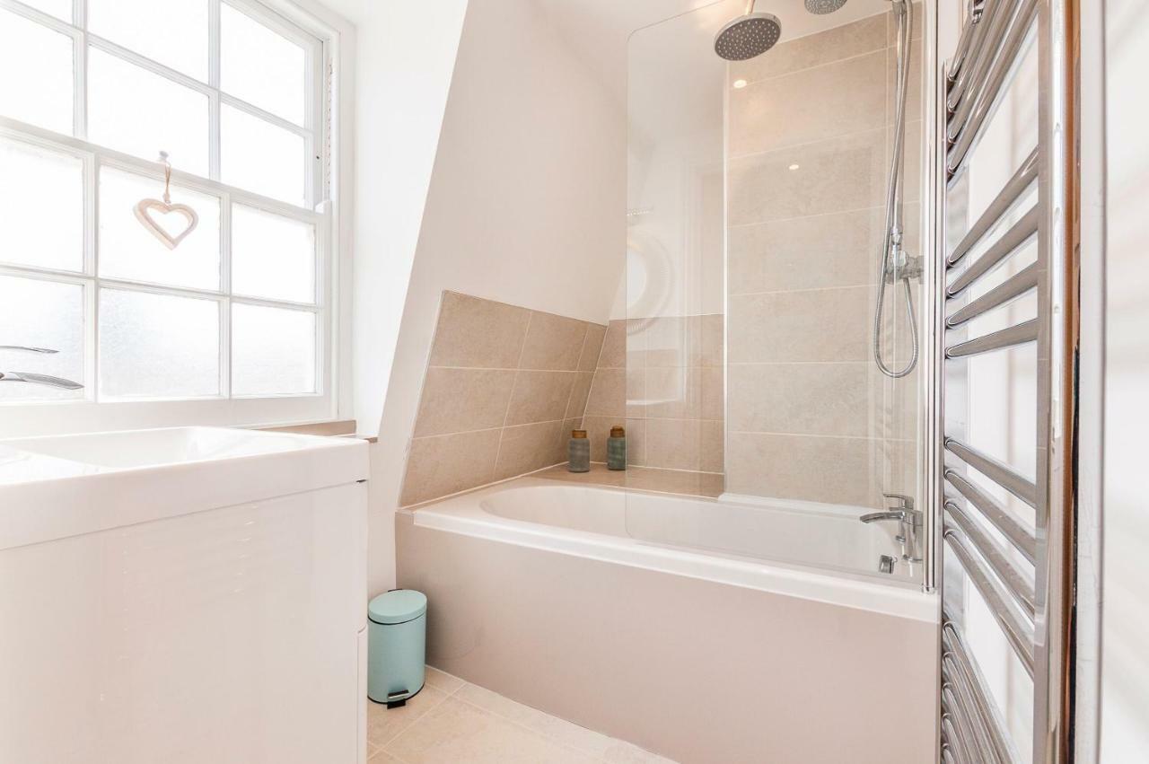 Apartament Pure B - Exceptional Views Of Tamar & Royal William Yard With Free Parking & Wifi Plymouth Zewnętrze zdjęcie