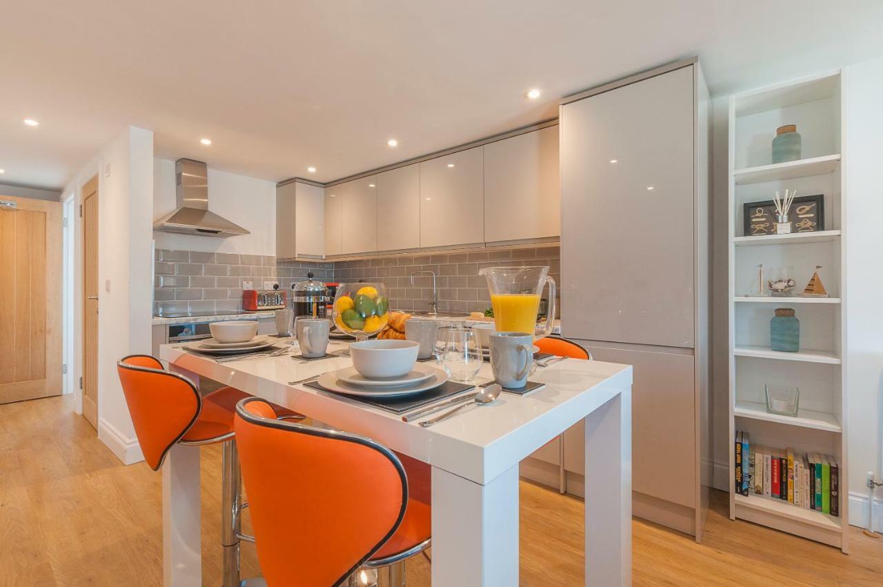 Apartament Pure B - Exceptional Views Of Tamar & Royal William Yard With Free Parking & Wifi Plymouth Zewnętrze zdjęcie